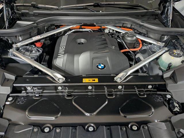 New 2026 BMW X5 xDrive50e w/ M Sport Package AWD/4WD image 18