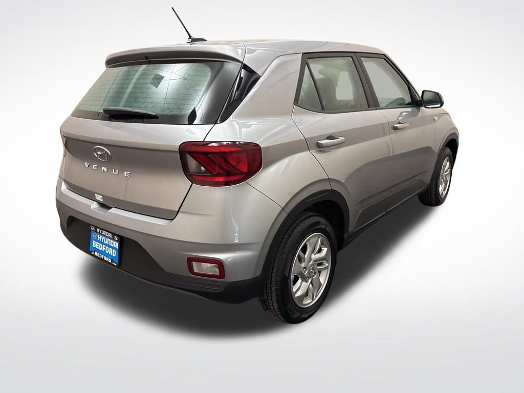 Certified 2026 Hyundai Venue SE FWD image 5