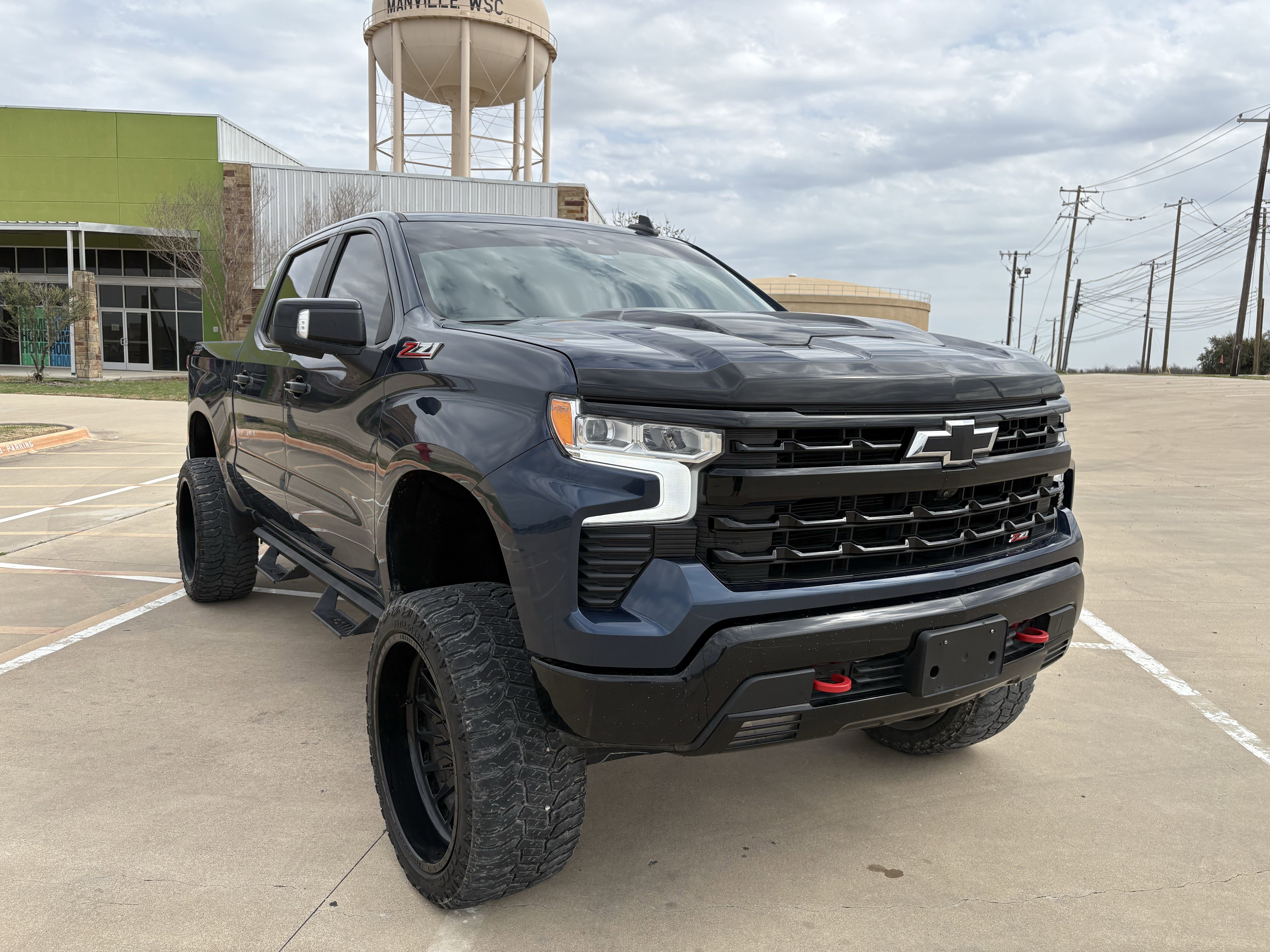 Used 2022 Chevrolet Silverado 1500 LT Trail Boss w/ LT Trail Boss Premium Package image 7