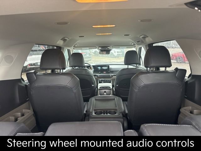 Certified 2025 Kia Carnival image 13