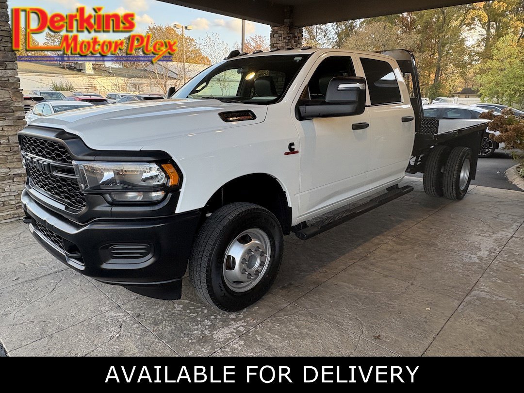 Used 2023 RAM 3500 Tradesman image 1