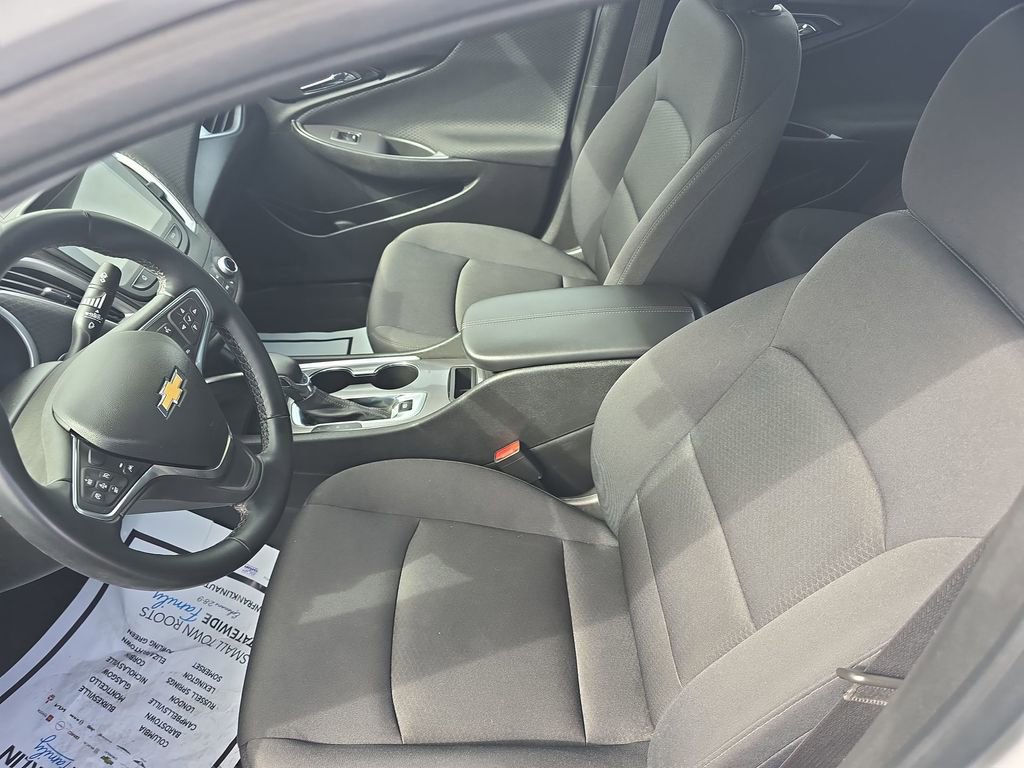 Used 2024 Chevrolet Malibu LT w/ Sport Edition FWD image 14
