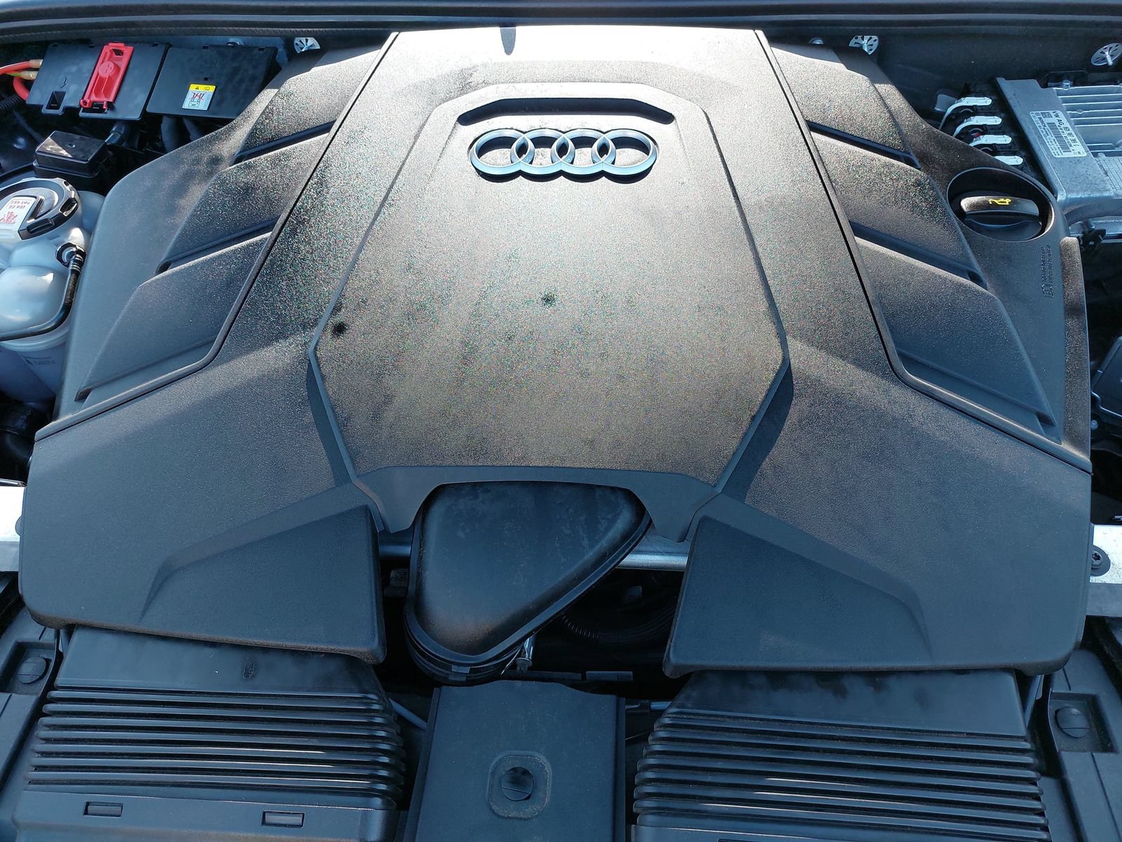 Used 2024 Audi Q8 Premium Plus w/ Premium Plus Package AWD/4WD image 34