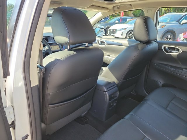 Used 2016 Nissan Sentra SR w/ SR Premium Package FWD image 13