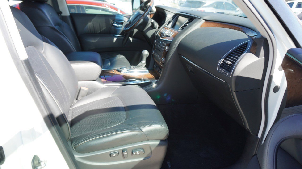 Used 2012 INFINITI QX56 2WD w/ Deluxe Touring Pkg image 14