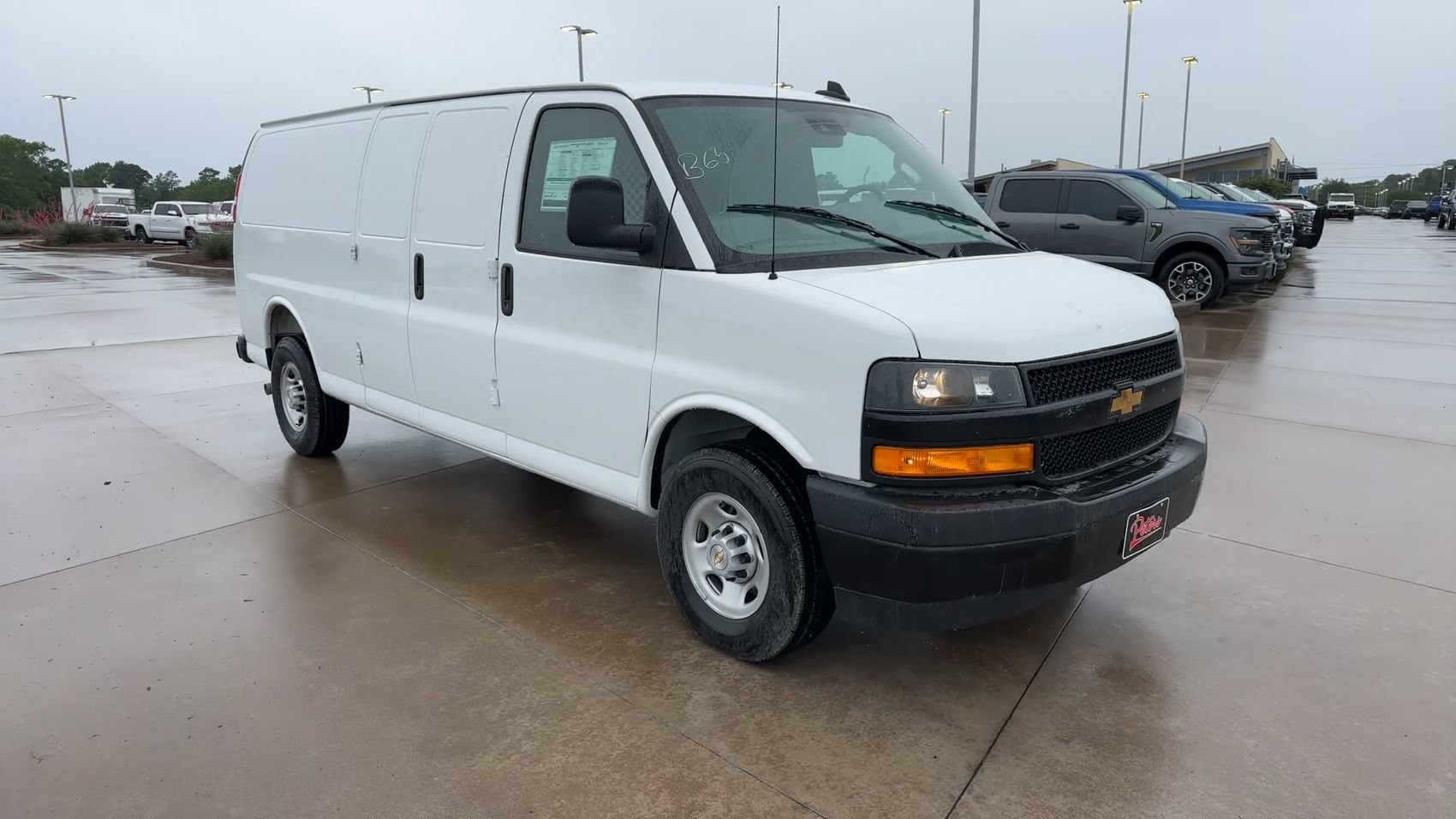 New 2026 Chevrolet Express 2500 Extended w/ Driver Convenience Package RWD image 3