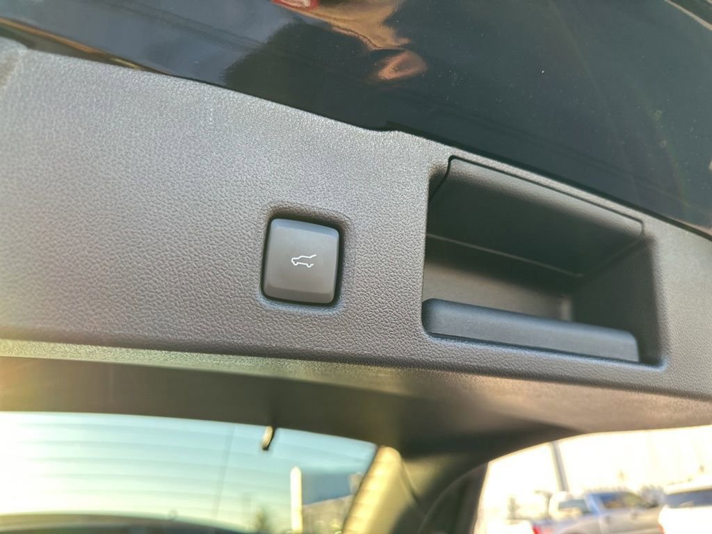 New 2026 Ford Escape SE image 37