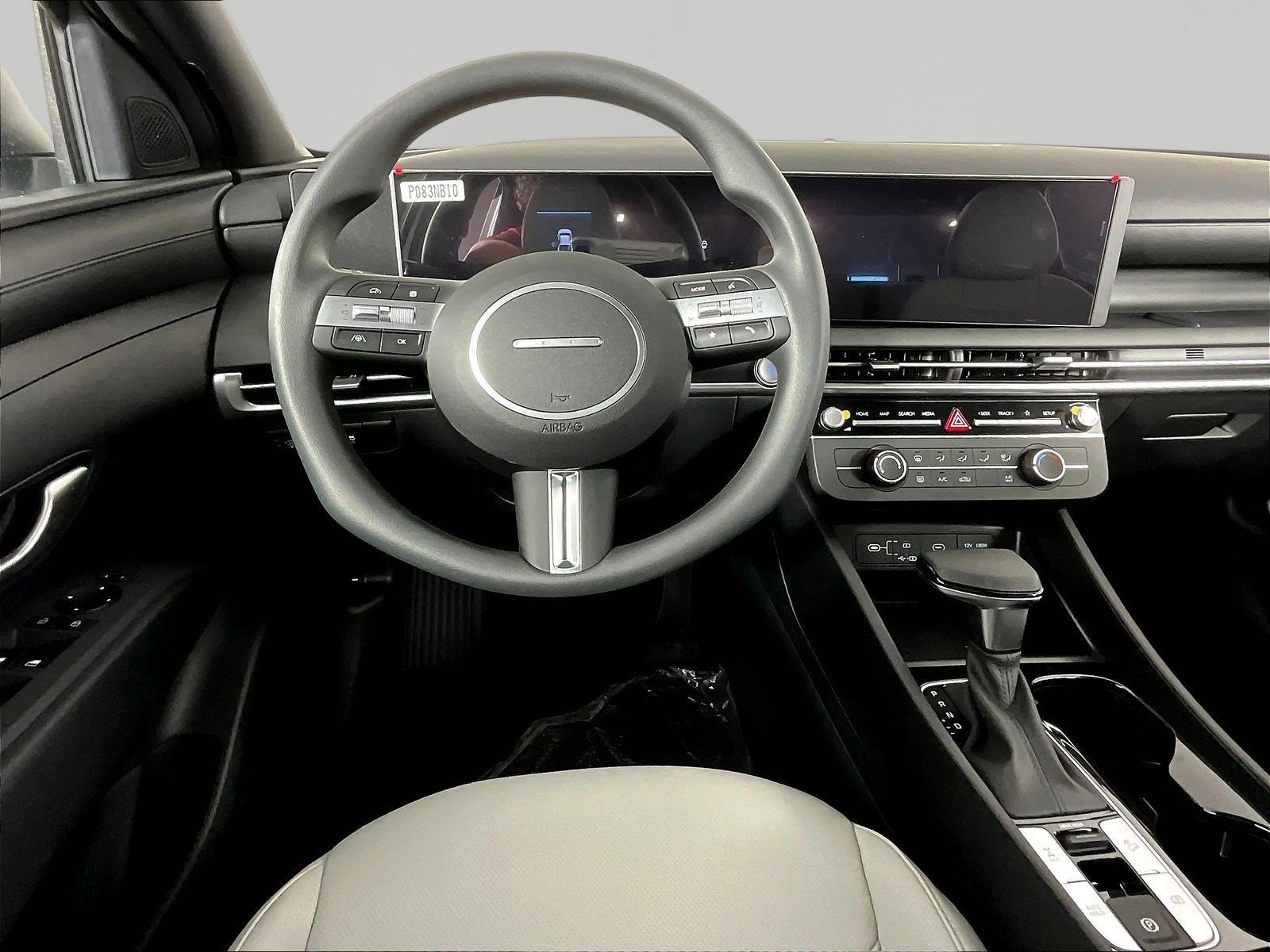 New 2027 Hyundai Santa Cruz SE AWD/4WD image 9