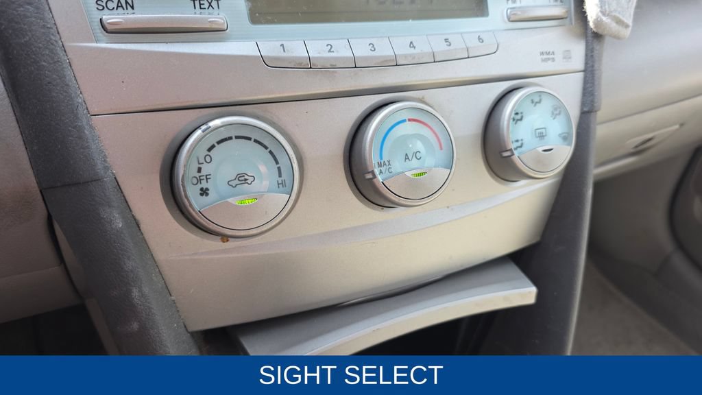Used 2009 Toyota Camry LE FWD image 18