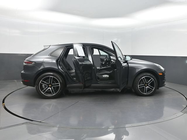 Used 2020 Porsche Macan AWD/4WD image 35