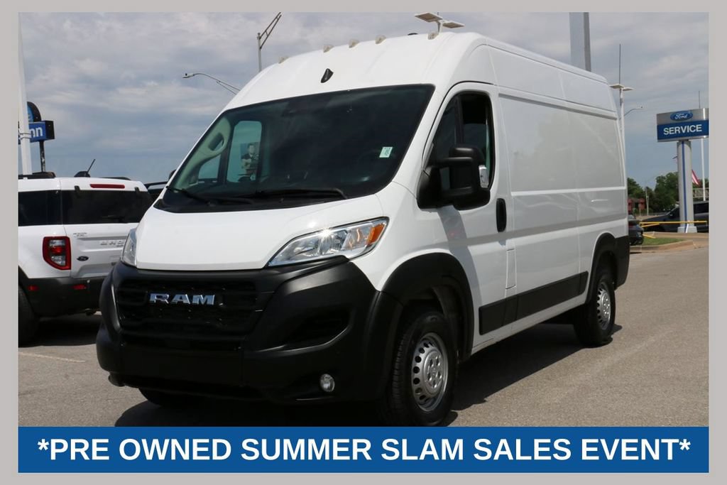Used 2024 RAM ProMaster 2500 w/ Convenience Group FWD image 1