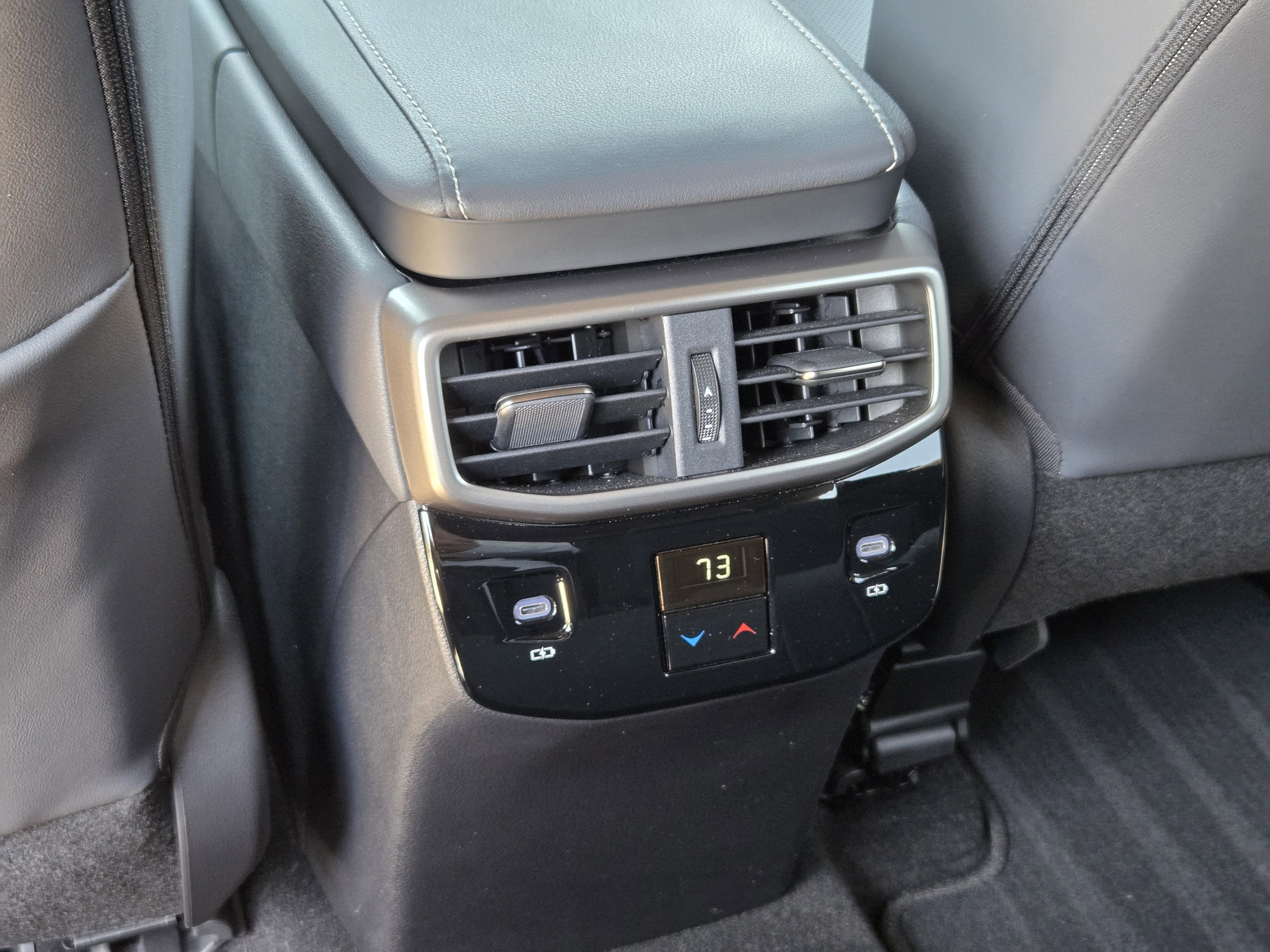 Used 2024 Lexus RX 350 Premium w/ Accessory Package (Z1) FWD image 27