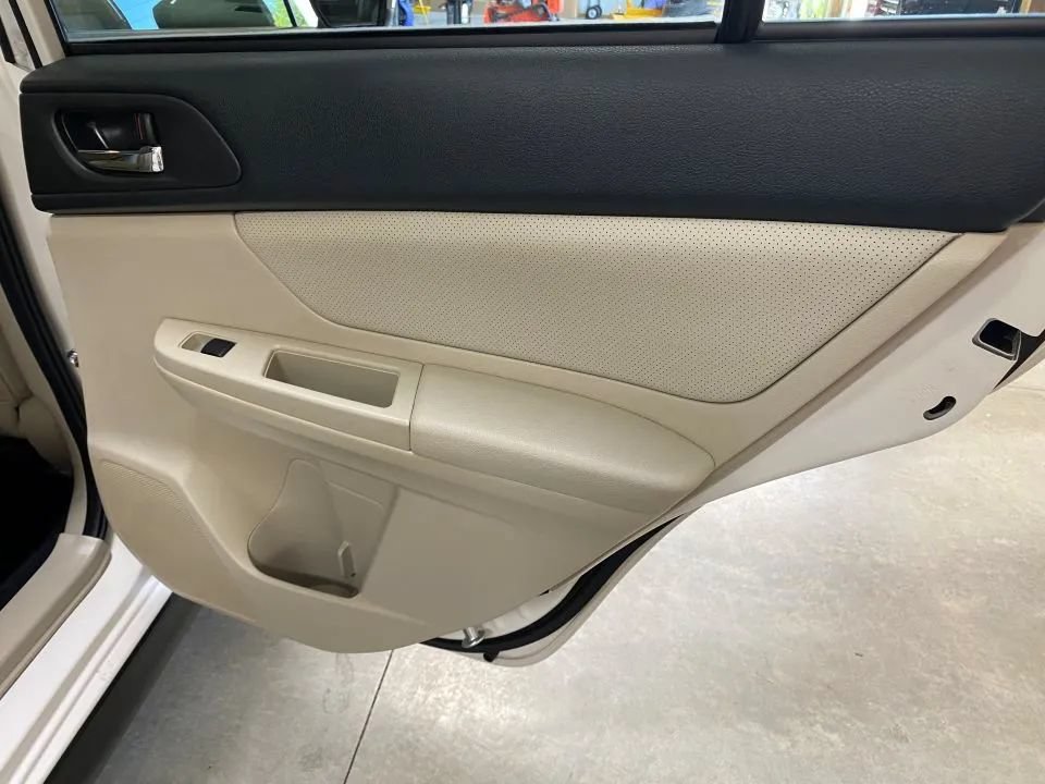Used 2014 Subaru Crosstrek 2.0i Limited AWD/4WD image 36