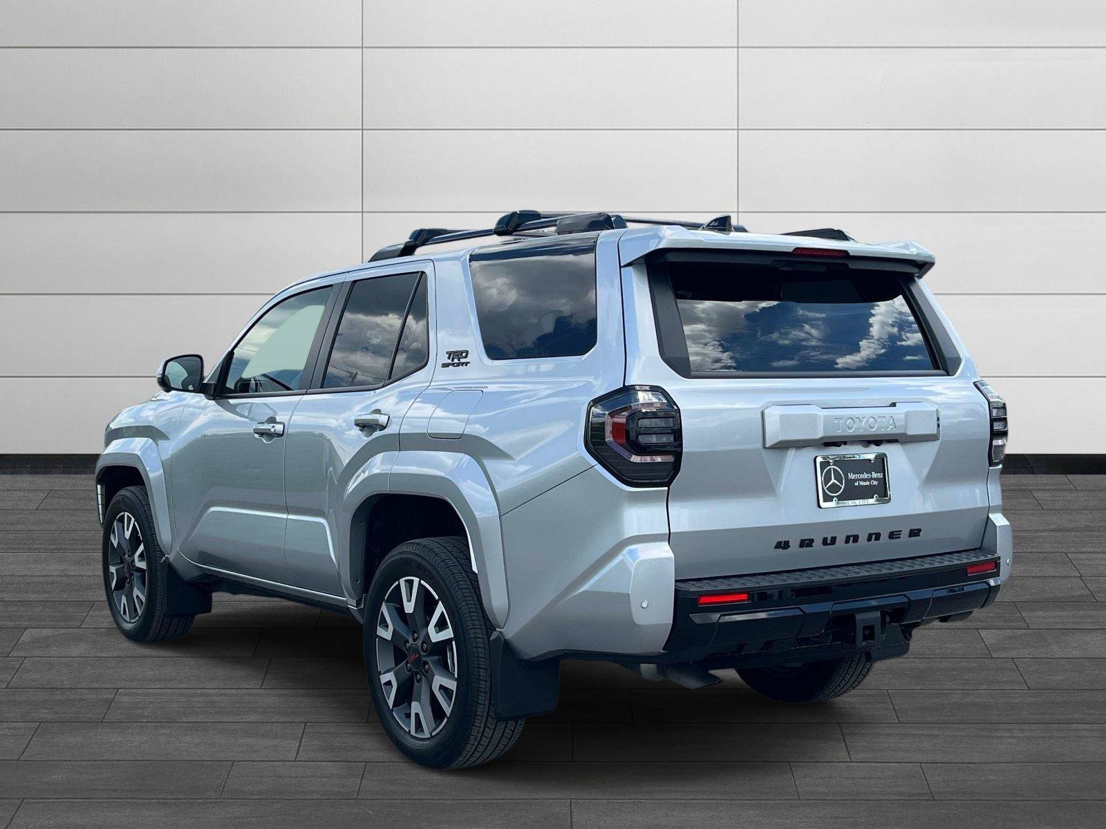 Used 2025 Toyota 4Runner TRD Sport Premium w/ Tow Technology Package AWD/4WD image 5