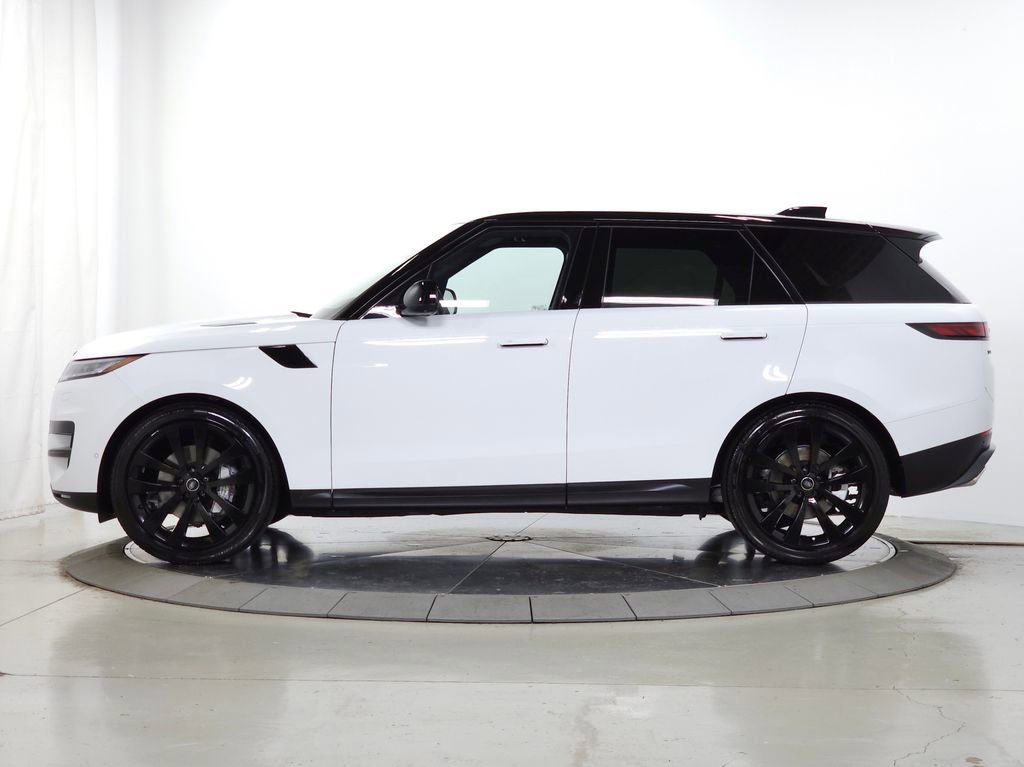 Certified 2025 Land Rover Range Rover Sport SE AWD/4WD image 2