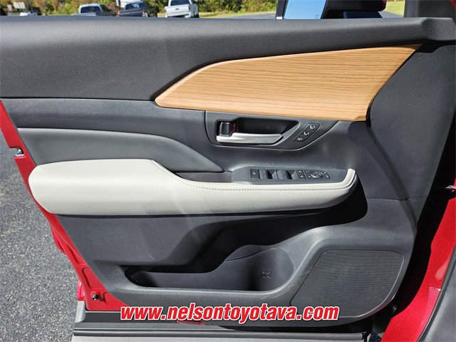 New 2026 Toyota Grand Highlander Limited image 14