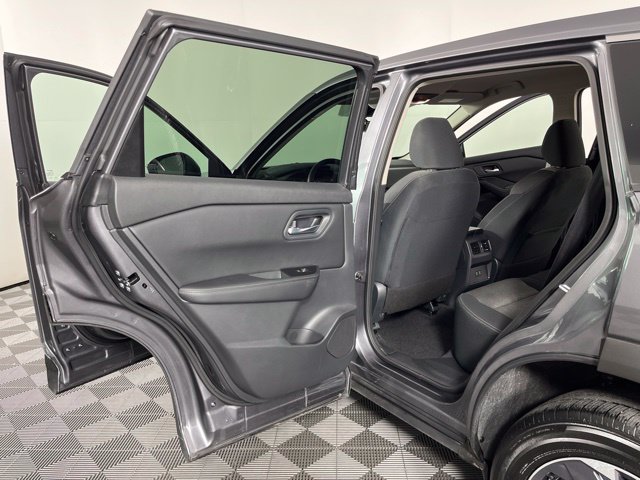 Certified 2026 Nissan Rogue SV FWD image 40
