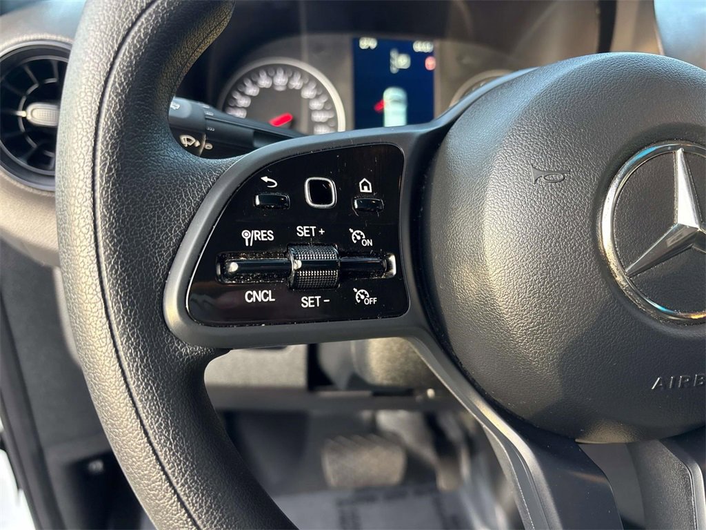 Used 2022 Mercedes-Benz Sprinter 4500 image 22