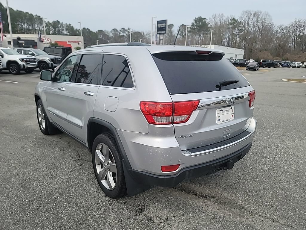 Used 2011 Jeep Grand Cherokee Overland image 5
