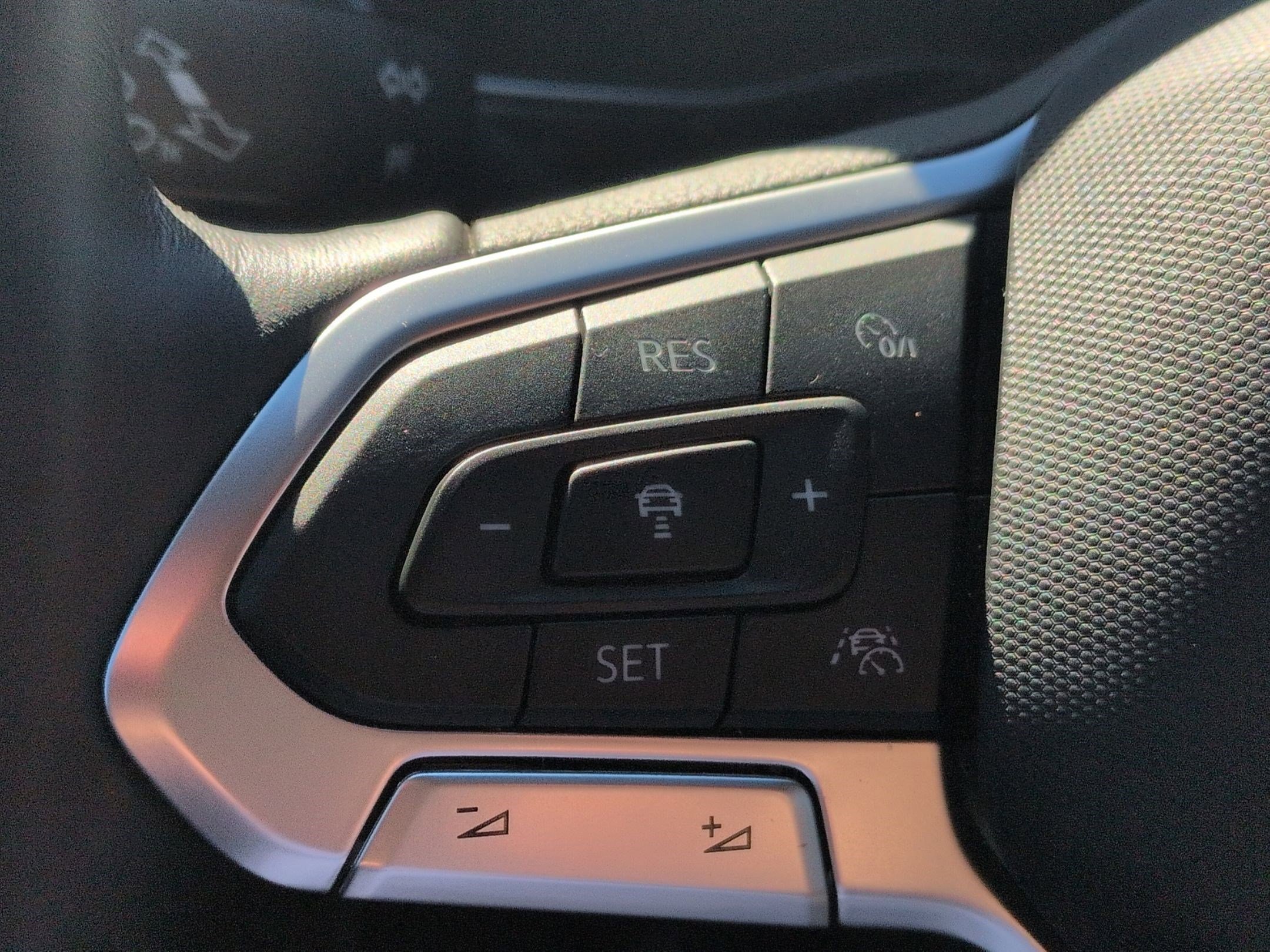 Used 2023 Volkswagen Jetta Sport image 20