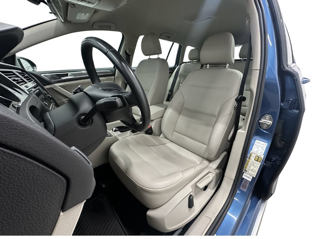 Used 2019 Volkswagen Golf Alltrack S AWD/4WD image 13