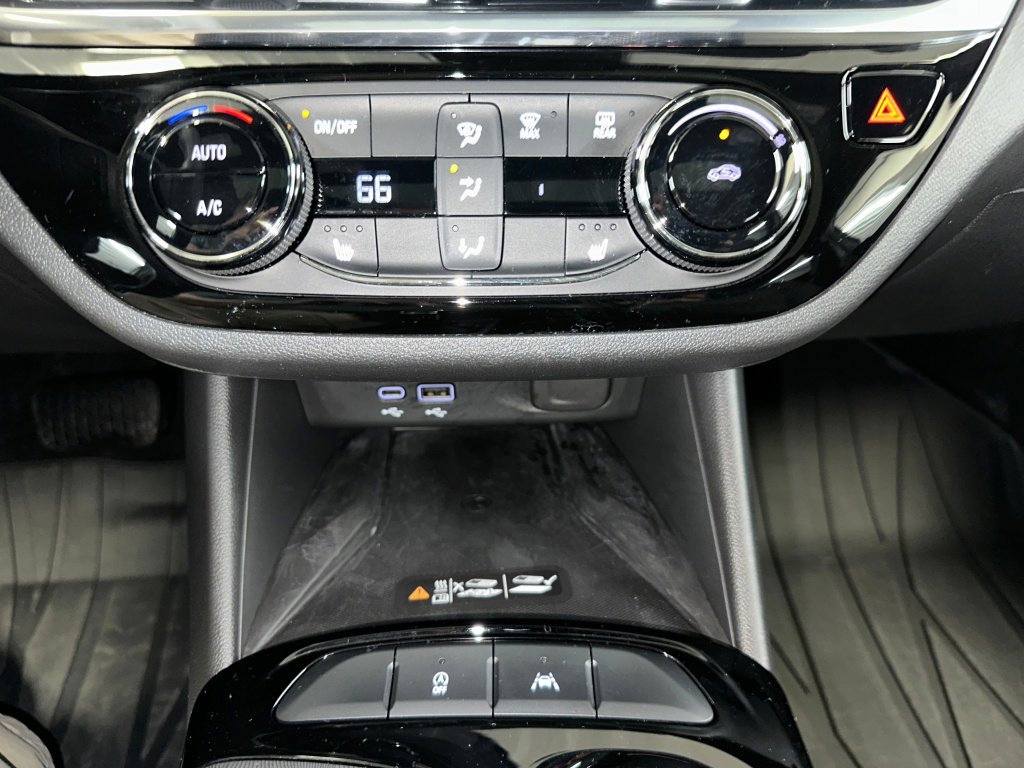 Used 2024 Buick Envista Sport Touring w/ Convenience I Package image 14