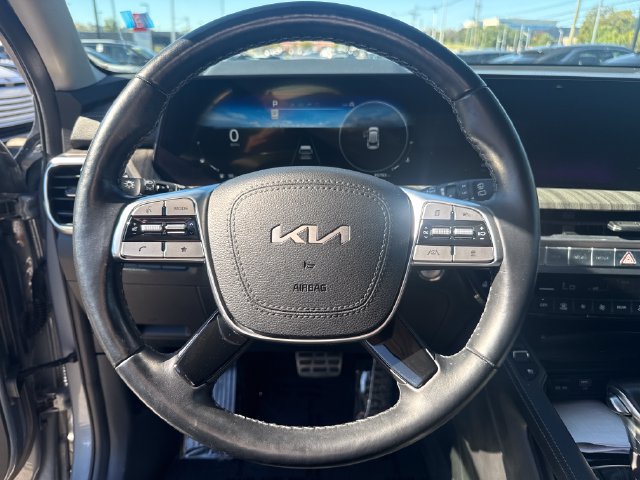 Used 2024 Kia Telluride SX w/ Towing Package AWD/4WD image 16