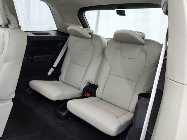 Certified 2025 Volvo XC90 T8 Plus w/ Protection Package Premier AWD/4WD image 41
