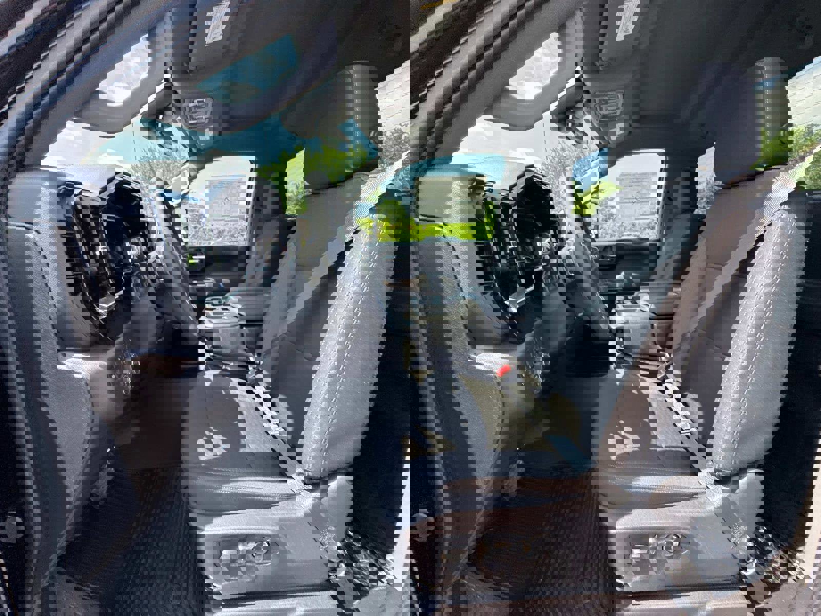 New 2025 Chevrolet Silverado 3500 LT image 2