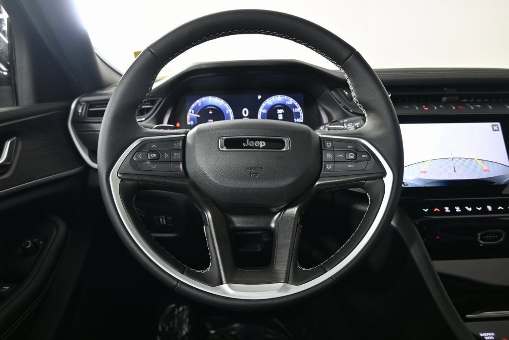 New 2026 Jeep Grand Cherokee L 4WD image 32