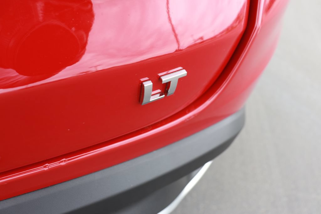 Used 2026 Chevrolet Trax LT FWD image 7