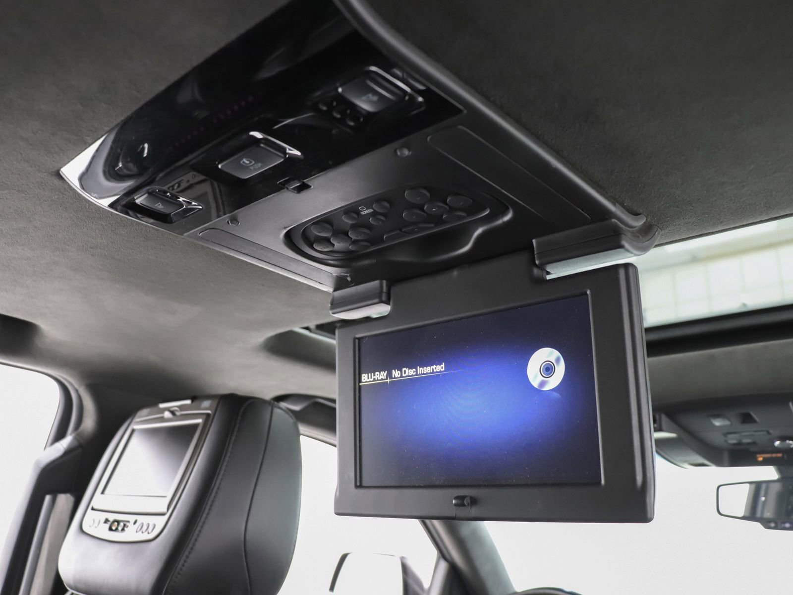 Used 2016 Cadillac Escalade Platinum AWD/4WD image 27