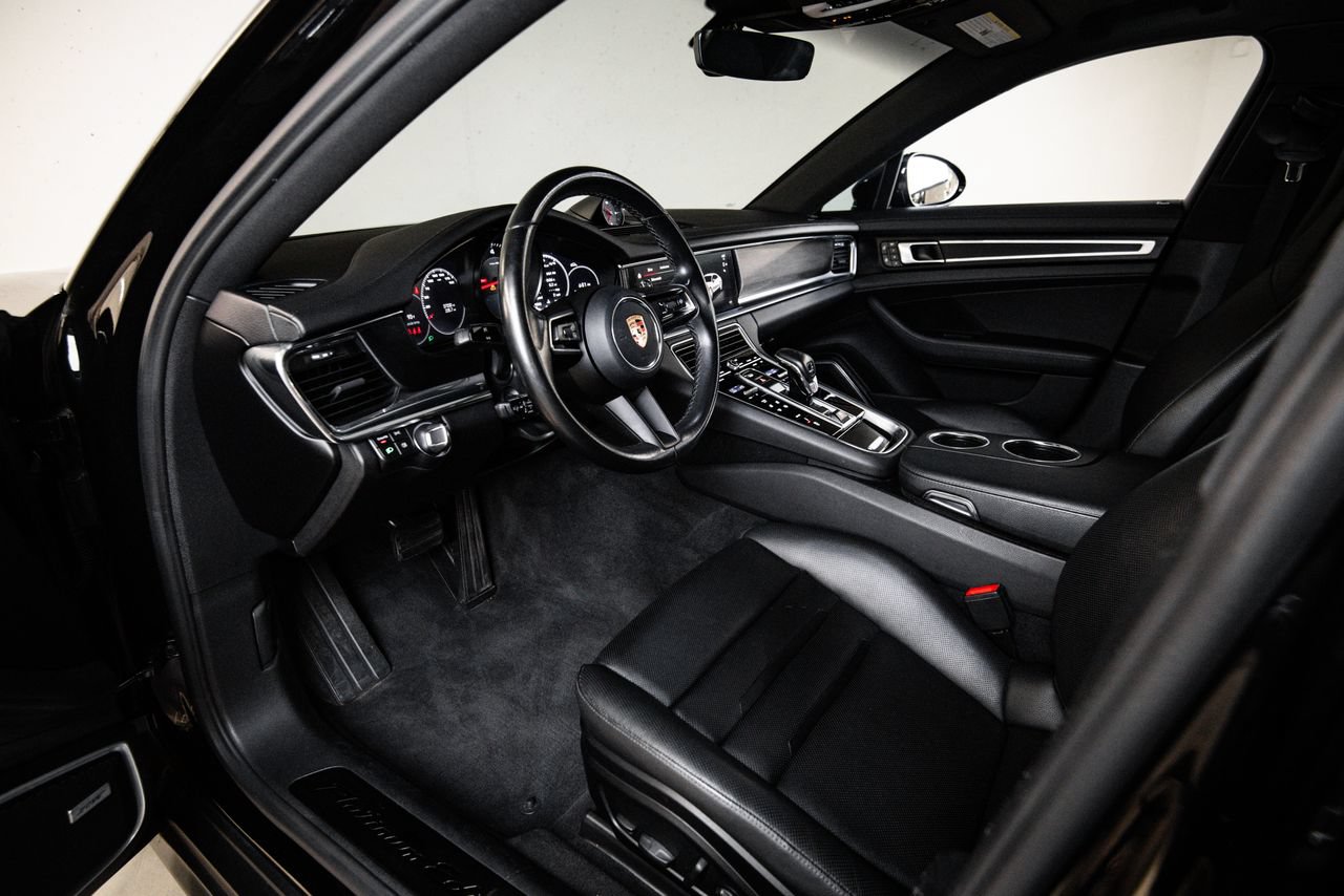 Certified 2023 Porsche Panamera 4 Platinum Edition AWD/4WD image 4