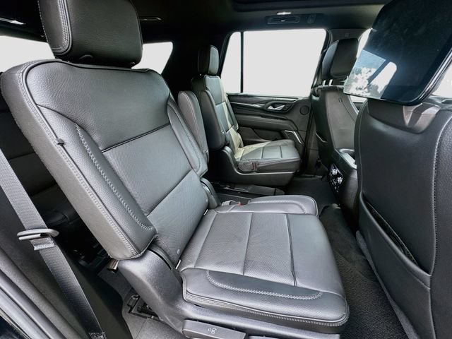 Used 2021 GMC Yukon Denali w/ Denali Premium Package AWD/4WD image 32