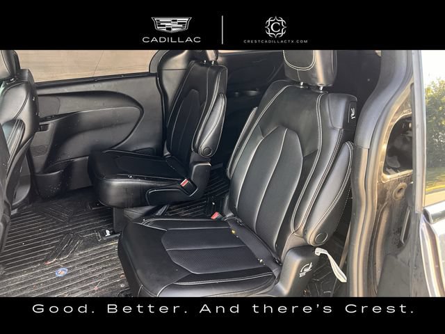 Used 2023 Chrysler Pacifica Touring-L w/ S Appearance Package FWD image 26