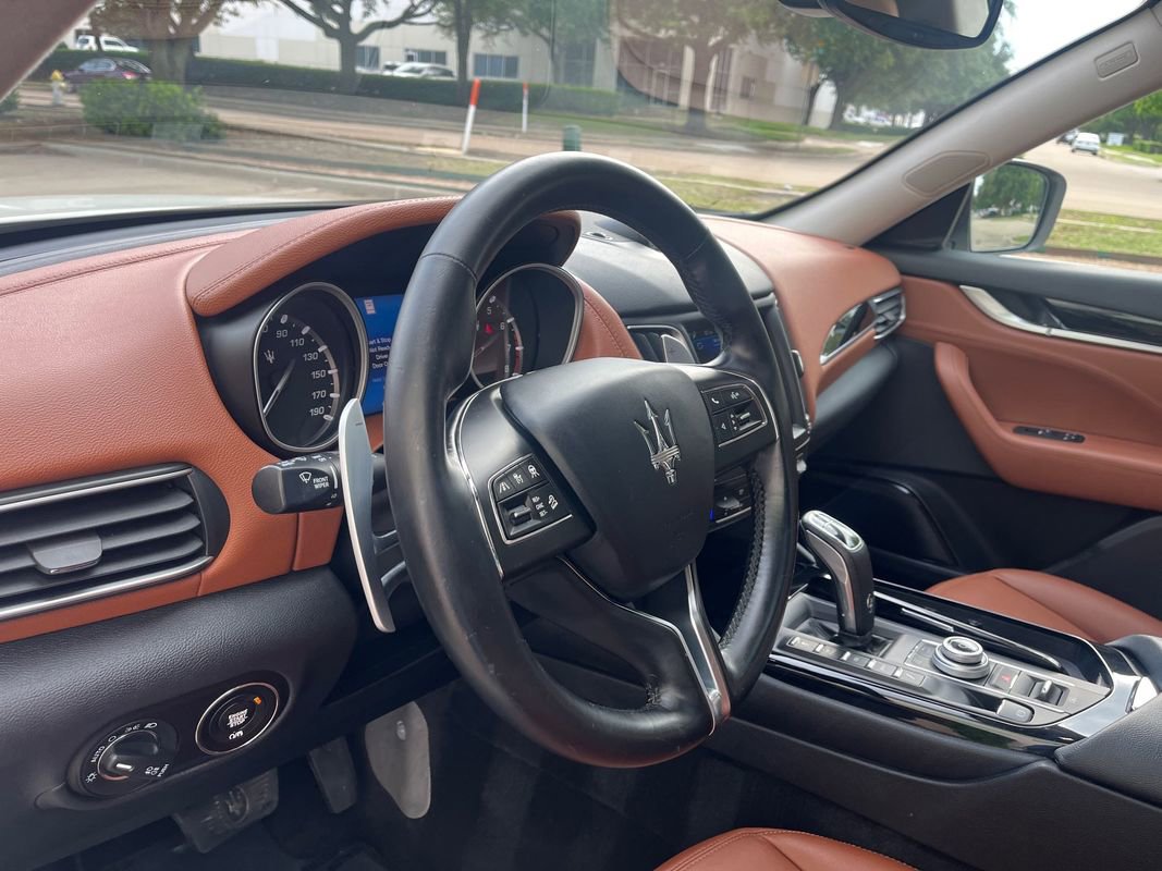 Used 2019 Maserati Levante S AWD/4WD image 23