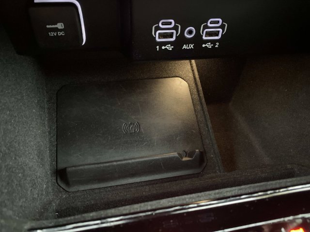 Used 2024 Jeep Wagoneer Series II AWD/4WD image 10