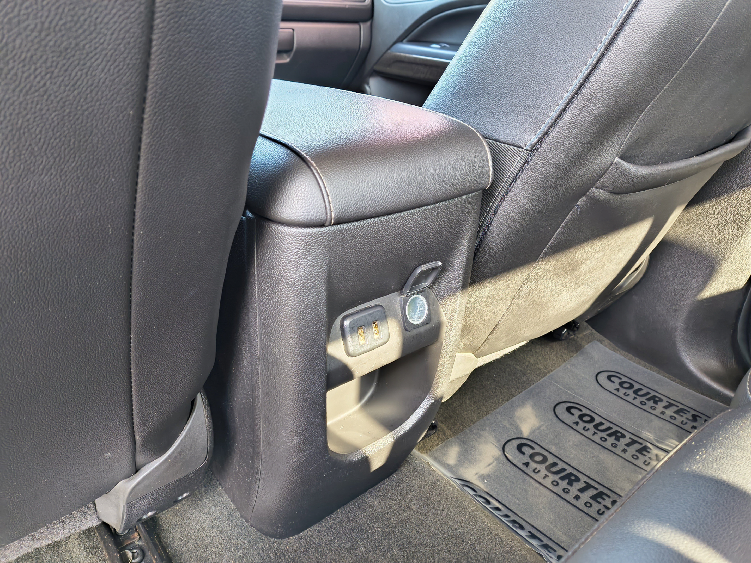 Used 2016 GMC Canyon SLT w/ Driver Alert Package RWD image 16