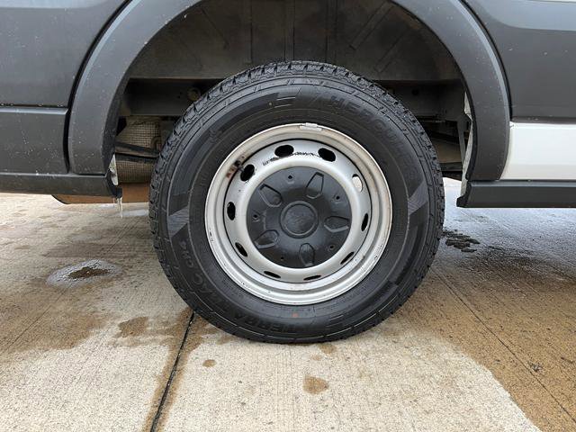 Used 2016 Ford Transit 350 XL image 32