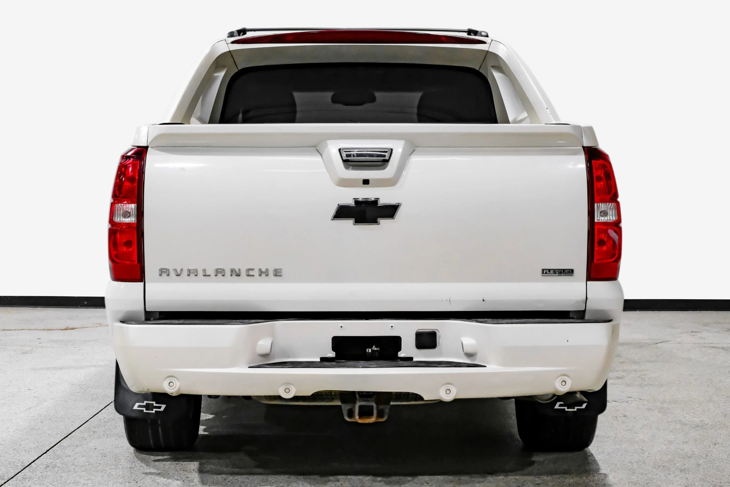 Used 2012 Chevrolet Avalanche LTZ image 7