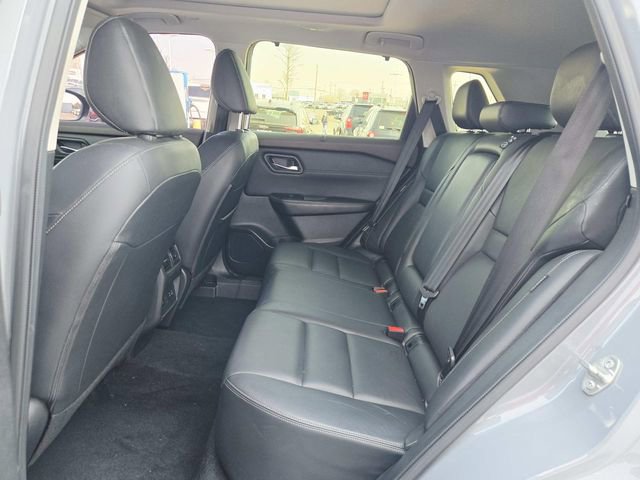 Used 2023 Nissan Rogue SL w/ SL Premium Package image 10