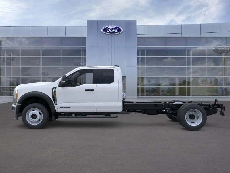 New 2026 Ford F450 XL w/ XL Chrome Package image 3
