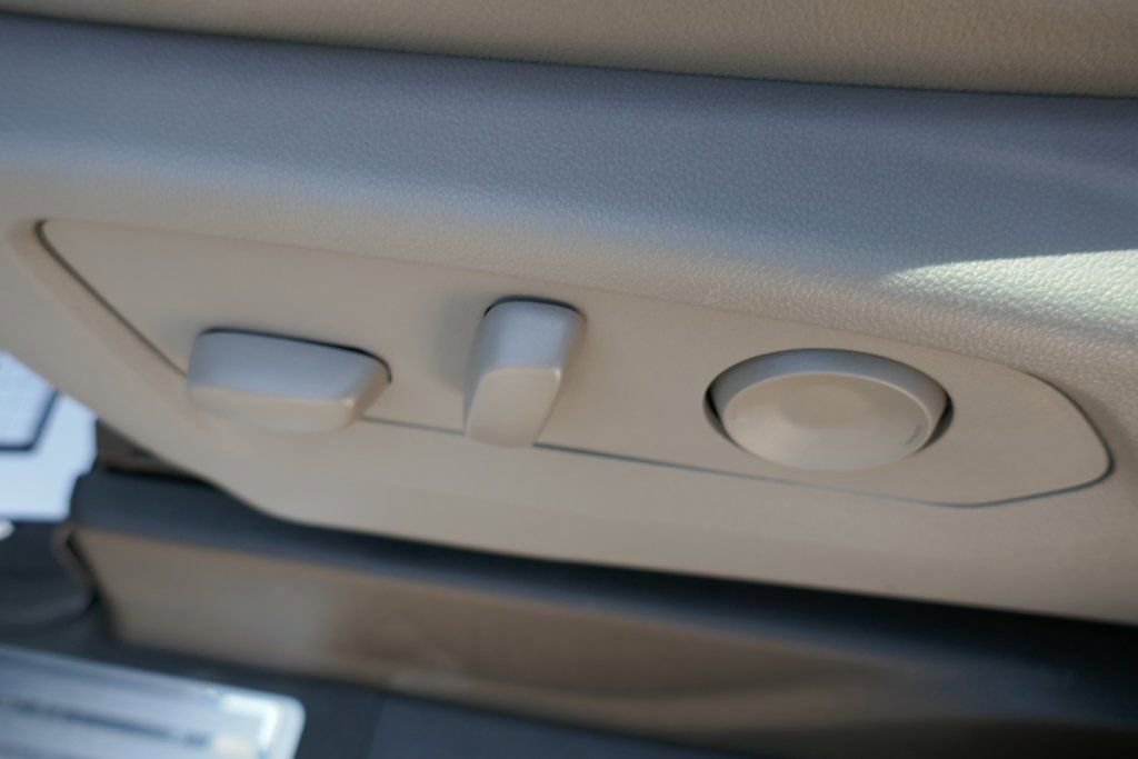 New 2026 Chevrolet Silverado 1500 LTZ w/ LTZ Premium Package image 16