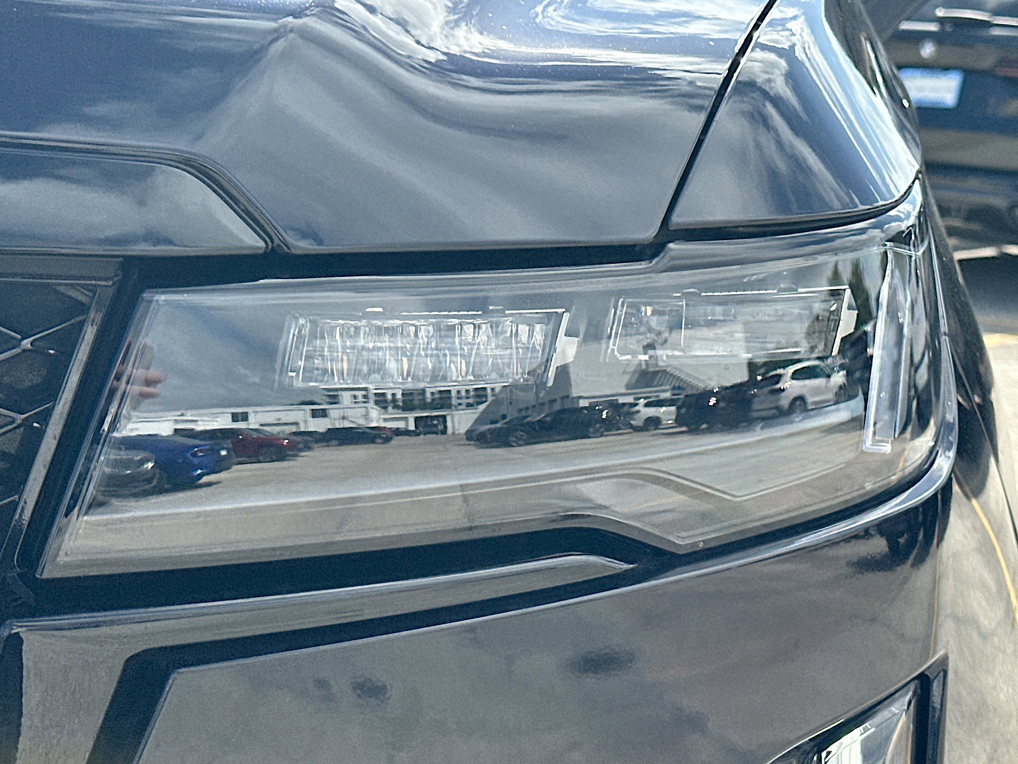 Used 2022 Cadillac Escalade ESV Sport Platinum w/ LPO, ONYX Package image 39