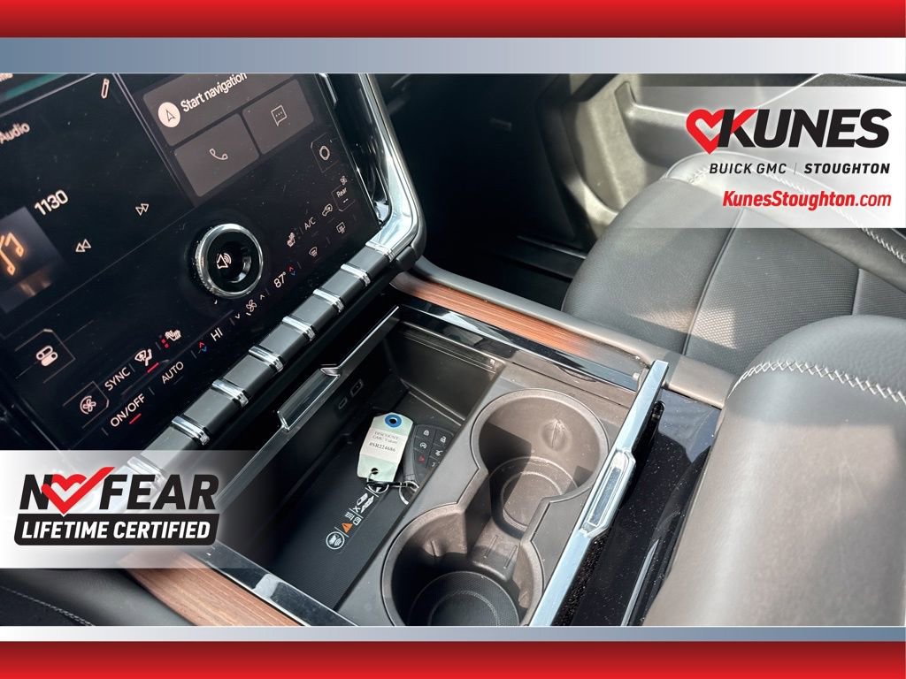 Used 2025 GMC Yukon Denali AWD/4WD image 39