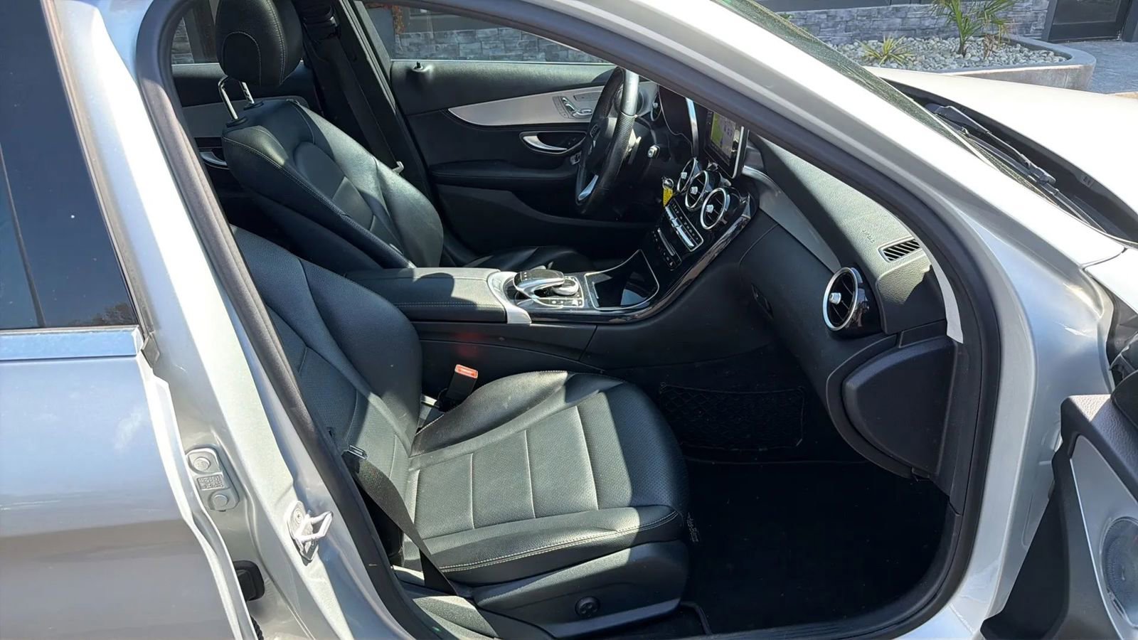 Used 2015 Mercedes-Benz C 300 4MATIC Sedan w/ Premium 1 Package image 16