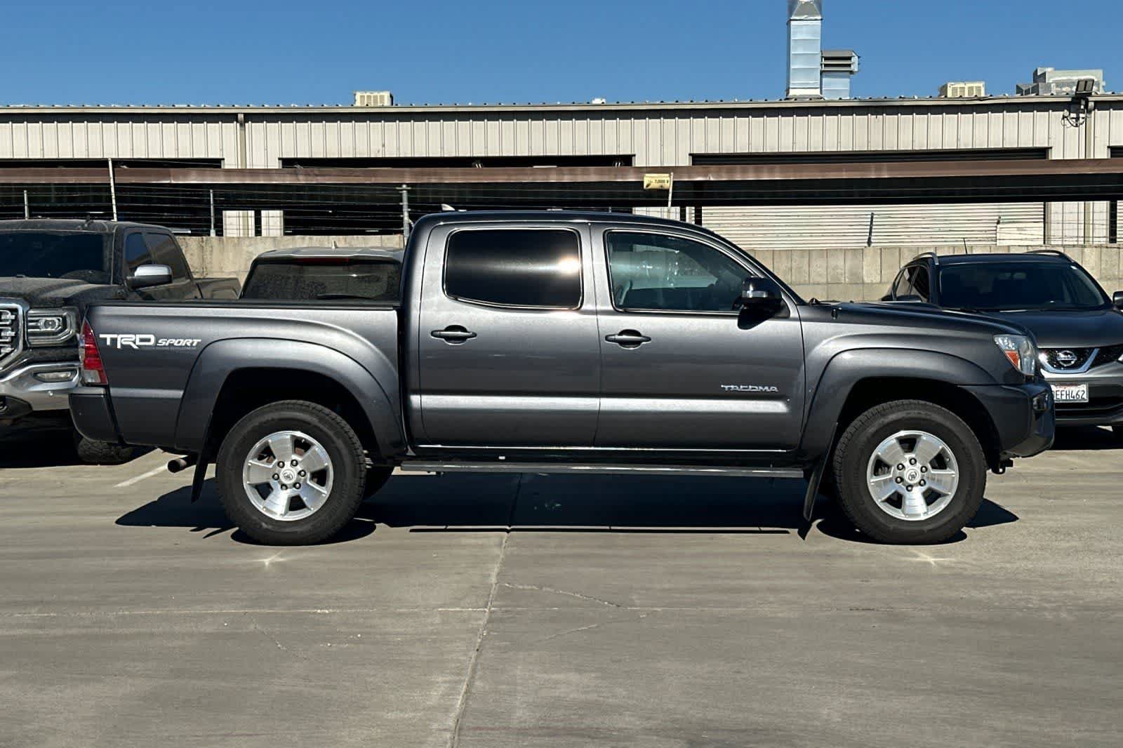 Used 2015 Toyota Tacoma PreRunner w/ TRD Sport Package RWD image 9