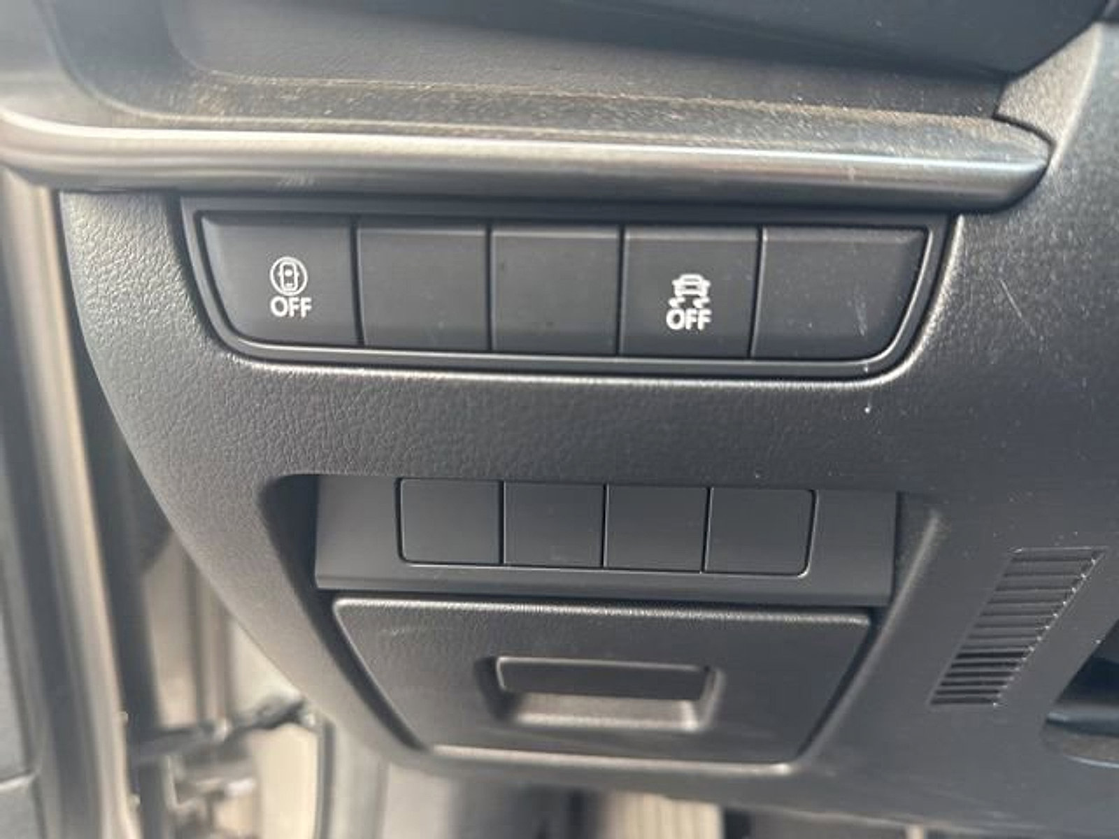 Used 2022 MAZDA MAZDA3 s image 3