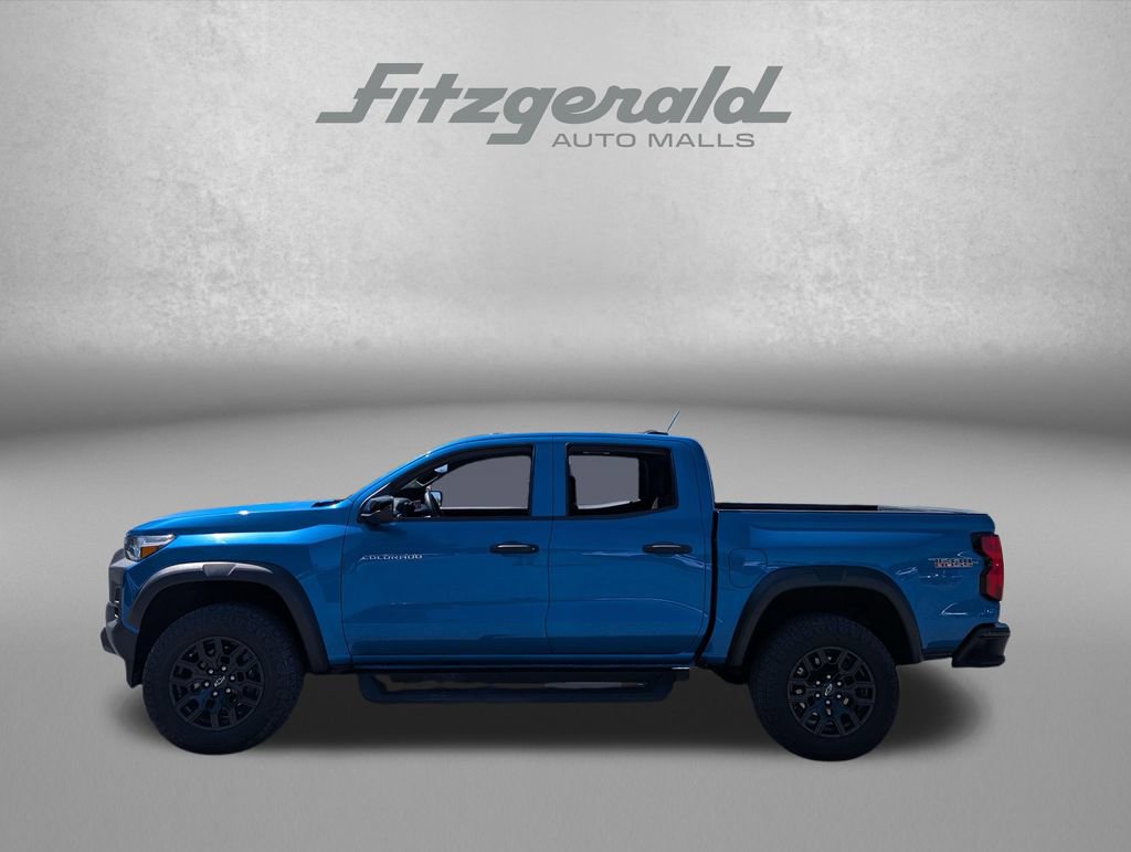 Used 2023 Chevrolet Colorado Trail Boss w/ Advanced Trailering Package AWD/4WD image 3