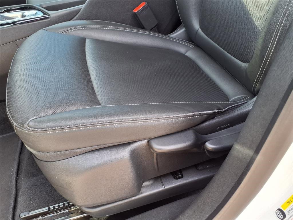 Used 2024 Buick Encore GX Sport Touring image 12